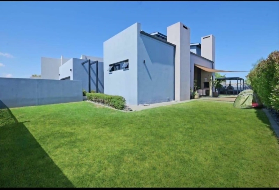 4 Bedroom Property for Sale in Sagewood Western Cape